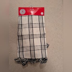 At Home Cotton Black and White Plaid Tree Skirt NWT